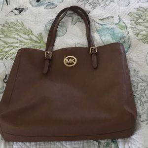 Michael Kors MK Large Luggage Jet Set Travel Tote